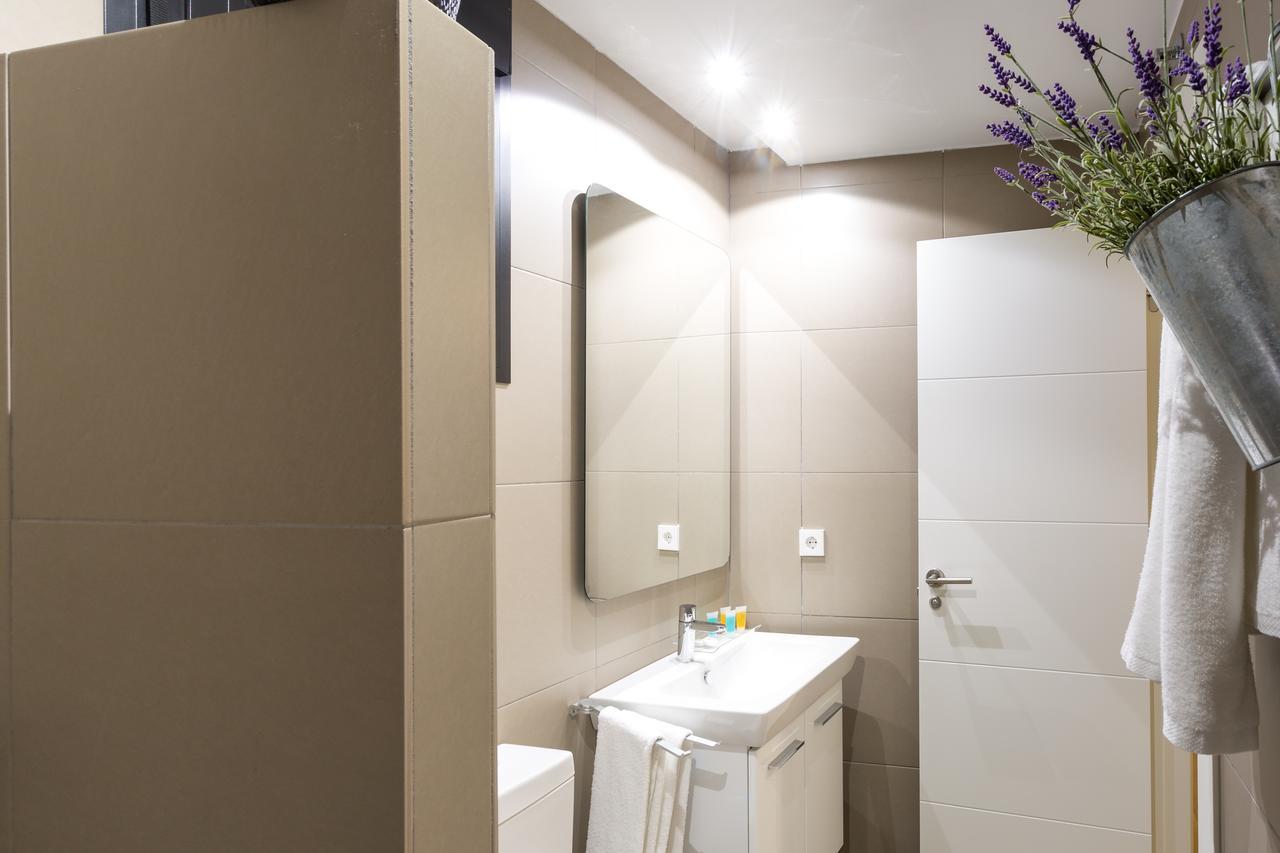 Appartamento Atrivm Apartamento Siviglia Esterno foto